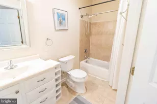 3624 Stonewall Manor Dr, Triangle, VA 22172 - Photo 15