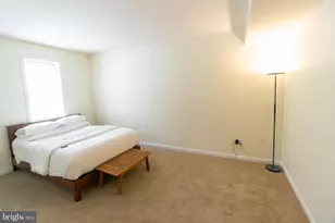 3624 Stonewall Manor Dr, Triangle, VA 22172 - Photo 11