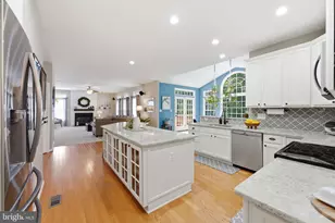 13621 Heritage Farms Dr, Gainesville, VA 20155 - Photo 39