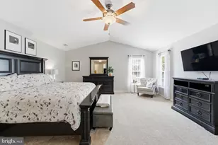 13621 Heritage Farms Dr, Gainesville, VA 20155 - Photo 51