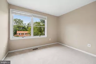 15922 Edgewood Dr, Dumfries, VA 22025 - Photo 17