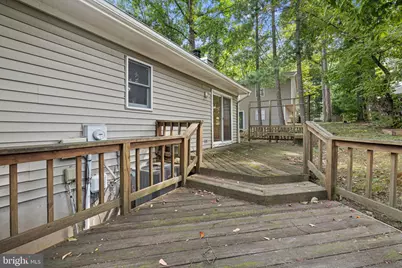 15922 Edgewood Drive, Dumfries, VA 22025 - Photo 33