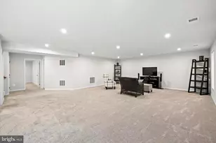 12528 Southington Dr, Woodbridge, VA 22192 - Photo 17