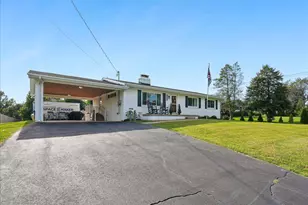 7704 Huron Dr, Gainesville, VA 20155 - Photo 3
