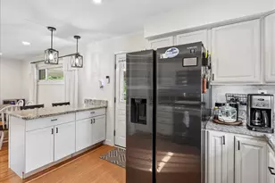 7704 Huron Dr, Gainesville, VA 20155 - Photo 11