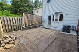 2075 Mayflower Dr, Woodbridge, VA 22192 - Photo 27