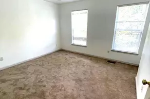2063 Stargrass Ct, Woodbridge, VA 22192 - Photo 9