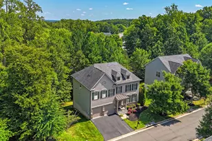2055 Square Tiller Mews, Woodbridge, VA 22191 - Photo 3