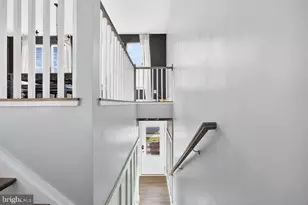 10537 Waterbury Woods Way, Manassas, VA 20112 - Photo 5