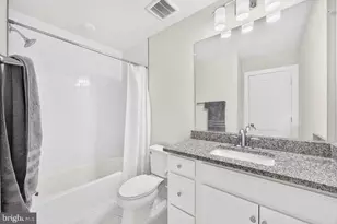 10537 Waterbury Woods Way, Manassas, VA 20112 - Photo 17