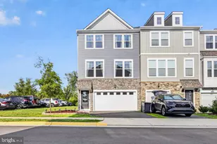 10537 Waterbury Woods Way, Manassas, VA 20112 - Photo 3