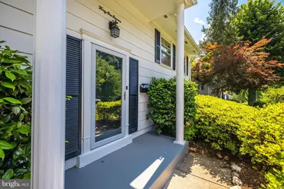 4111 Hemingway Drive, Woodbridge, VA 22193 - Photo 5