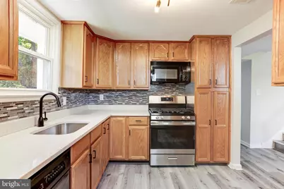 4111 Hemingway Drive, Woodbridge, VA 22193 - Photo 17