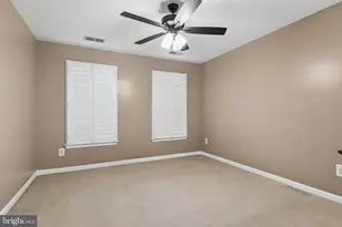 5863 Tulloch Spring Ct, Haymarket, VA 20169 - Photo 23