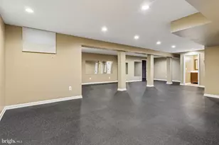5863 Tulloch Spring Ct, Haymarket, VA 20169 - Photo 11
