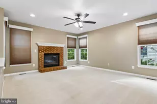 5863 Tulloch Spring Ct, Haymarket, VA 20169 - Photo 19