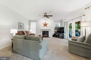 9242 Rainbow Falls Dr, Bristow, VA 20136 - Photo 17