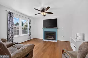 13927 Rutgers Ct, Woodbridge, VA 22193 - Photo 11
