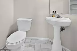 13927 Rutgers Ct, Woodbridge, VA 22193 - Photo 17
