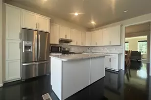 15993 Marsh Pl, Haymarket, VA 20169 - Photo 3