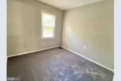 11370 Cromwell Court, Woodbridge, VA 22192 - Photo 9