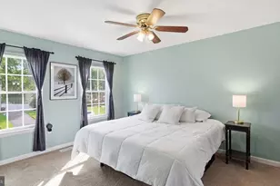 5633 Roundtree Dr, Woodbridge, VA 22193 - Photo 15
