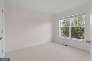 12807 Lotte Dr, Woodbridge, VA 22192 - Photo 13