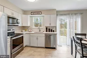 15352 Gunsmith Terrace, Woodbridge, VA 22191 - Photo 5