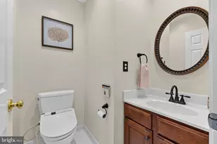 8121 Willingboro Ct, Gainesville, VA 20155 - Photo 37