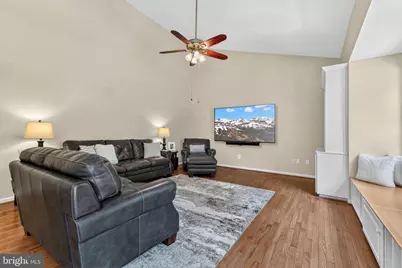 8121 Willingboro Court, Gainesville, VA 20155 - Photo 29