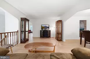 8110 Whitting Dr, Manassas, VA 20112 - Photo 9