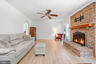 8110 Whitting Dr, Manassas, VA 20112 - Photo 17