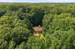 8110 Whitting Dr, Manassas, VA 20112 - Photo 3