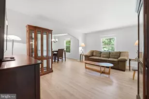 8110 Whitting Dr, Manassas, VA 20112 - Photo 7