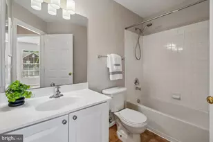 15823 Bobolink Dr, Woodbridge, VA 22191 - Photo 23