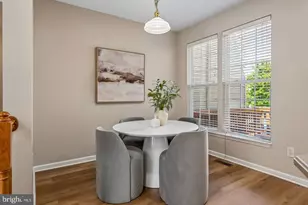 15823 Bobolink Dr, Woodbridge, VA 22191 - Photo 11