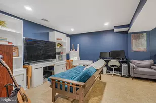 2692 Seville Cir, Woodbridge, VA 22192 - Photo 23