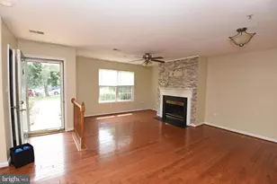 7953 Coachcrest Ct, Manassas, VA 20109 - Photo 5