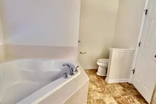 3565 Eagle Ridge Dr, Woodbridge, VA 22191 - Photo 29