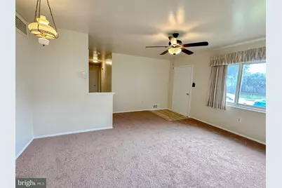 1406 Hylton Avenue, Woodbridge, VA 22191 - Photo 7