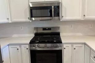 8144 Foxwood Dr, Manassas, VA 20109 - Photo 7