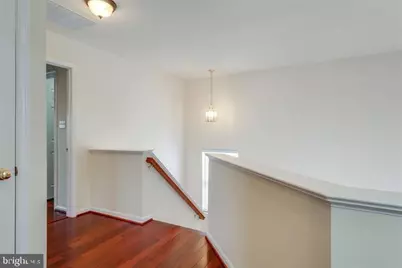6805 Hollow Glen Court, Gainesville, VA 20155 - Photo 17