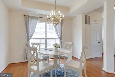 6805 Hollow Glen Court, Gainesville, VA 20155 - Photo 11