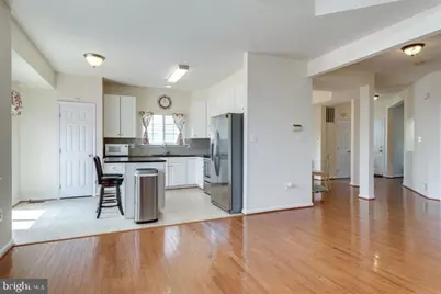 6805 Hollow Glen Court, Gainesville, VA 20155 - Photo 3