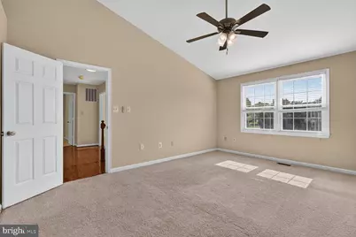 8219 Crackling Fire Drive, Gainesville, VA 20155 - Photo 17