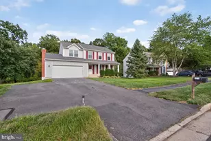 8219 Crackling Fire Dr, Gainesville, VA 20155 - Photo 1