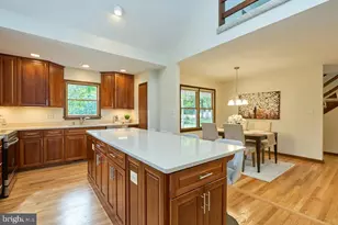12206 Woodlark Ct, Manassas, VA 20112 - Photo 9