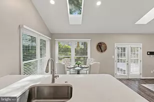 12507 Sulky Ct, Woodbridge, VA 22192 - Photo 7