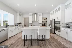 7301 Sugar Magnolia Loop, Gainesville, VA 20155 - Photo 3