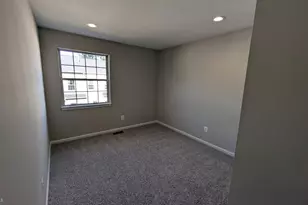 16303 Taconic Cir, Dumfries, VA 22025 - Photo 33